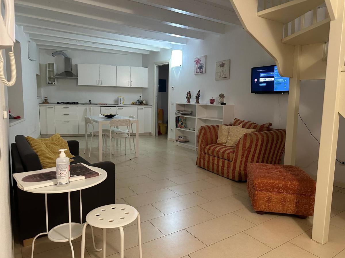Feel - Accademia Carrara Apartment แบร์กาโม ภายนอก รูปภาพ