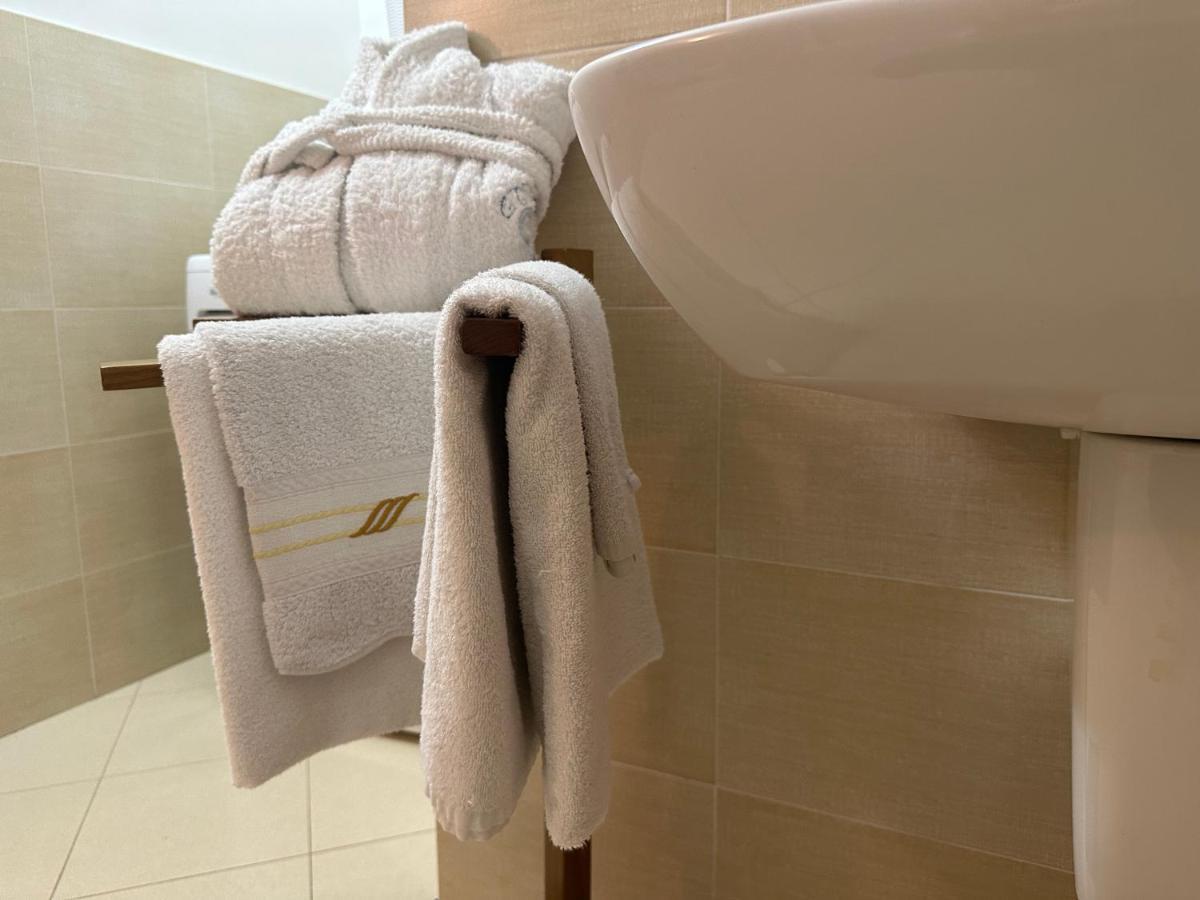 Feel - Accademia Carrara Apartment แบร์กาโม ภายนอก รูปภาพ