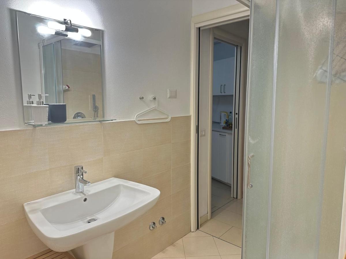 Feel - Accademia Carrara Apartment แบร์กาโม ภายนอก รูปภาพ